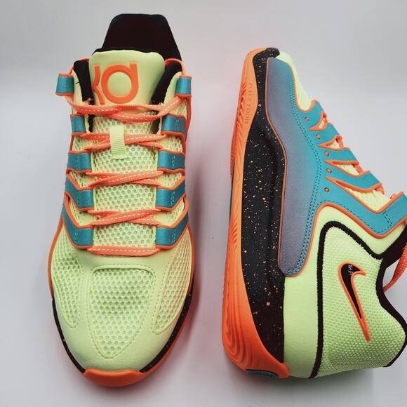 Mens Size 11 Nike Basketball Shoes KD 18 Clear Jade Liquid Lime HV1993-301